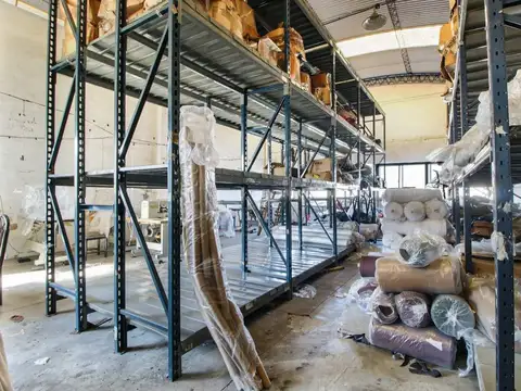 OPORTUNIDAD Galpón Venta Parque Chacabuco 822M2