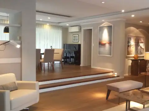 Casa 7 ambientes con 7 baños