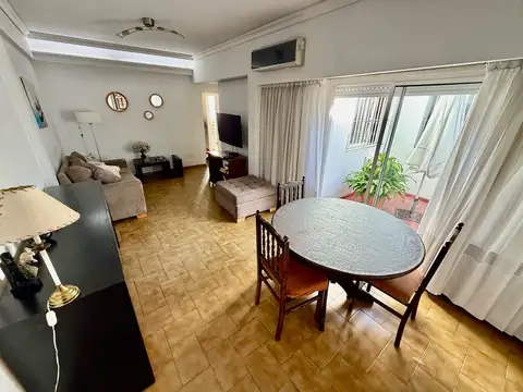 Depto Tipo Casa en Venta de 4 ambientes