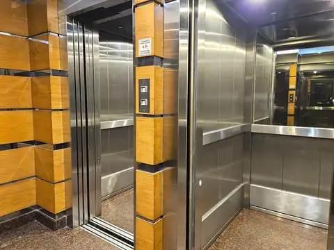 Oficina en Venta 50 años