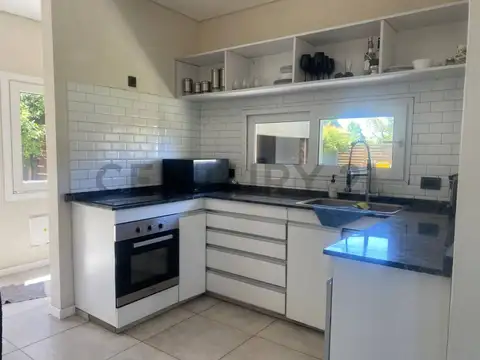 Alquiler Casa amoblada 4 amb Vila Marina 1