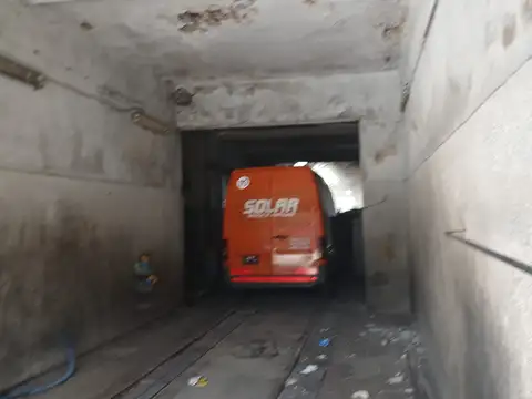 Galpon en Alquiler 52  mts Fondo