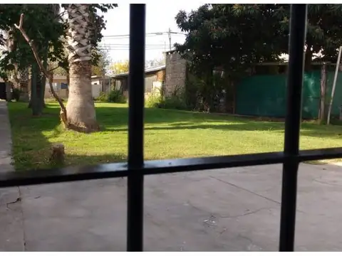 Casa 2 ambientes con 1 baño