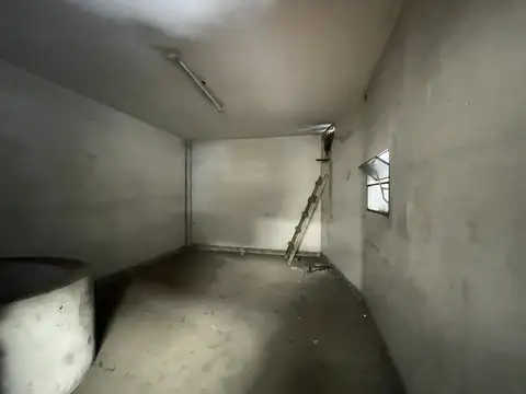 Galpon en Venta en Centro, USD 330.000