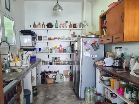 Casa en Venta con 3 cocheras