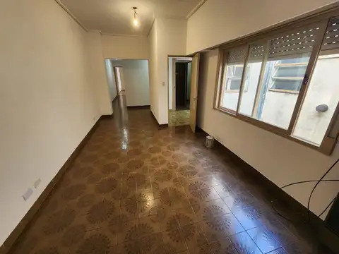 Avenida Presidente Juan Domingo Perón 4200, Piso 2