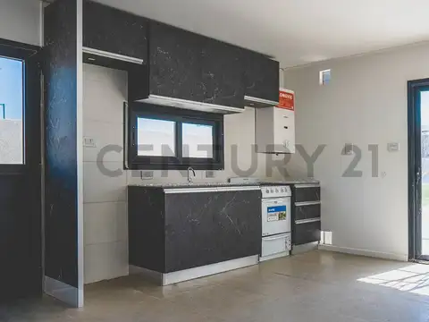 Venta Casa Dos Dormitorios Funes con pileta con financiación