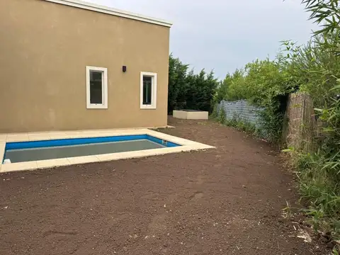 VENTA Casa a ESTRENAR, 4 ambientes |  Barrio San Ramon Pilar del Este