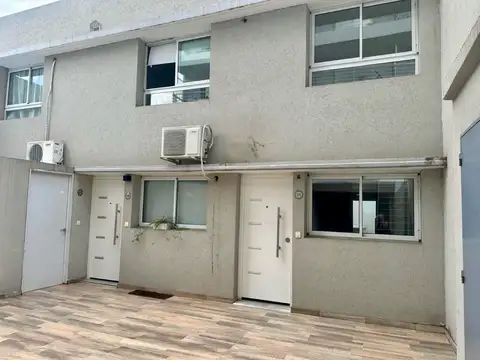 Depto Tipo Casa en Alquiler en Pichincha, $ 980.000