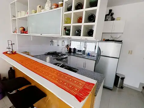 Depto Tipo Casa 3 ambientes con 2 baños