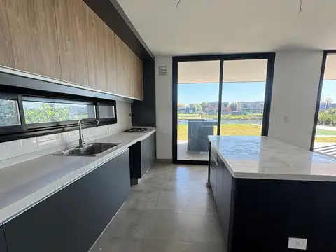 Casa en Venta al Noroeste