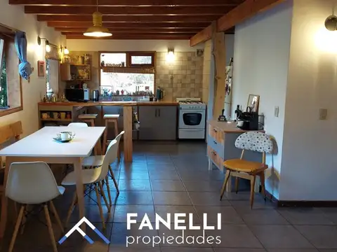 Casa en venta – Barrio Tres cerros (CÓD. 103)