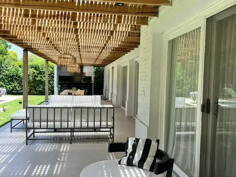 Casa en Alquiler Temporal en Mayling Club De Campo, USD 7.000