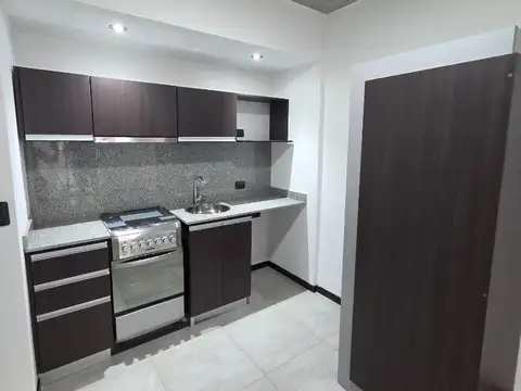 Departamento en Alquiler en Remedios De Escalada, $ 590.000