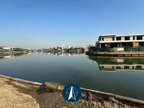 Lote en venta en el barrio Virazon, Nordelta al lago central, OFRECE FINANCIACIÓN!