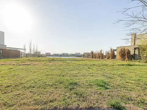 Terreno en Venta en Countries y Barrios Cerrados en Pilar, USD 64.000