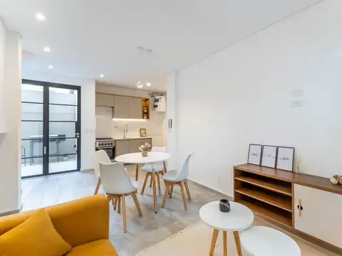 Depto Tipo Casa 2 ambientes con 1 baño