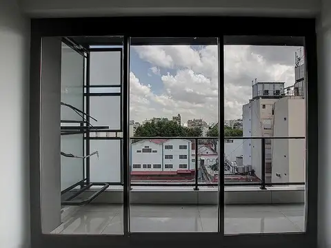 Alberdi Juan Bautista Av. al 2400