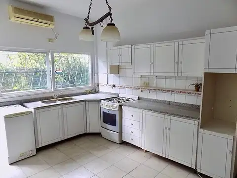 VENTA CASA PH 3 AMBIENTES HURLINGHAM COCHERA