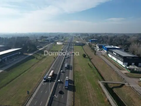 Galpon en Venta en Francisco Alvarez, USD 2.100.000