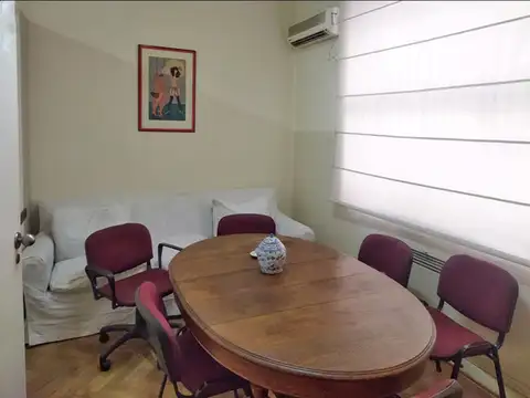 Oficina 6 ambientes con 2 baños