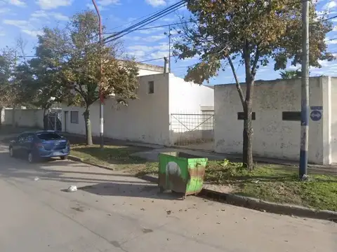 Avenida Leandro N. Alem 800