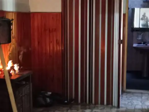 Venta local y 2 viviendas de 3 amb c/u