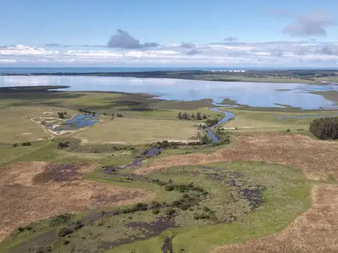 RUTA 9 Km.156 camino lindero a Madellin