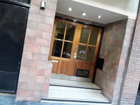 ALQUILER- CABALLITO - 3 AMBIENTES- APTO COMERCIAL