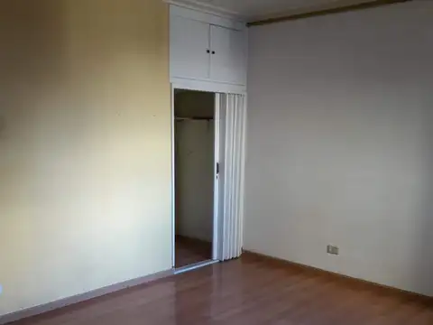 ALQUILER- CABALLITO - 3 AMBIENTES- APTO COMERCIAL