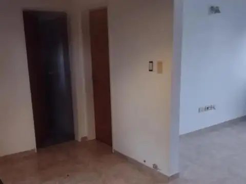 Depto Tipo Casa en Venta en Monte Grande, USD 78.000