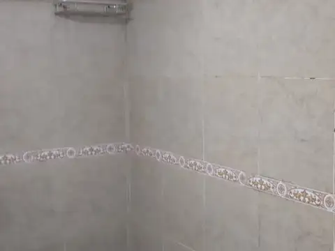 Departamento de dos ambientes con patio en venta