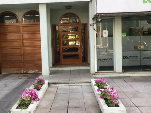 EXCELENTE DEPARTAMENTO 3 AMBIENTES CON COCHERA!