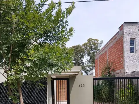 458 E/ Centenario Y 12 C