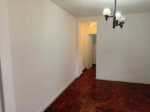 EN ALQUILER DPTO DE 2 AMBIENTES  EN MONSERRAT