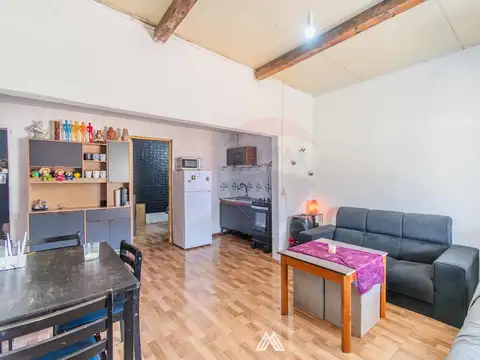 Aurelia Casas esquina Continuación 18 de Julio 100