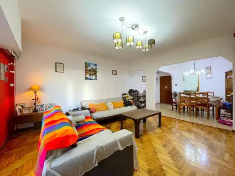 Depto Tipo Casa en Venta de 4 dormitorios