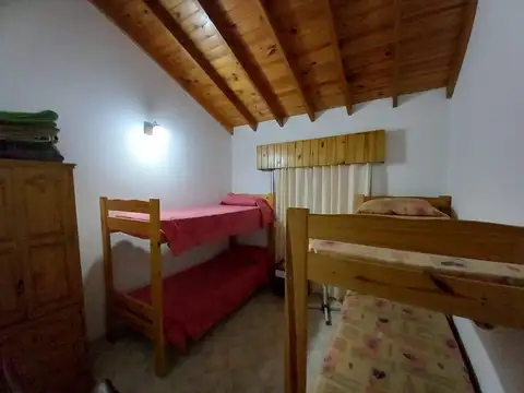 Venta de chalet 3 amb con espacio verde y patio. Amoblada  Calle 3 entre 70 y 71 Mar del tuyu
