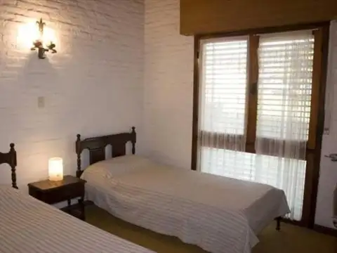 Casa en Alquiler Temporal en Pinamar, USD 2.800