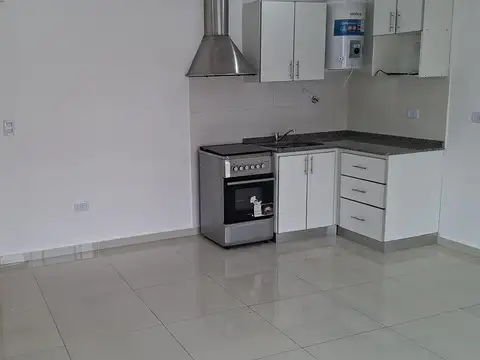 Departamento en Alquiler en Villa Martelli, $ 700.000