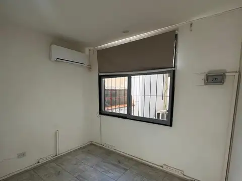 Oficina en Venta al Este