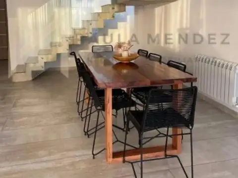 Casa 7 ambientes con 3 baños