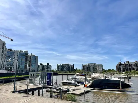 Amarra en Puerto Escondido en la Bahía ( Chica ) de Nordelta - Av. del Puerto, Nordelta