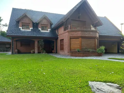 De Los Geranios 6200