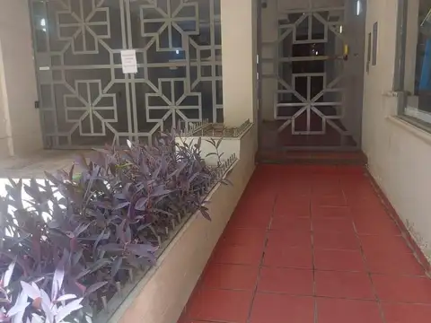 Oficina en PB en ALQUILER, centro de NUEVA CORDOBA