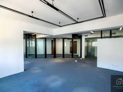 Oficina en Venta con 5 cocheras