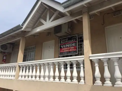 VENTA - DEPARTAMENTO DE 2 AMBIENTES CON ENTREPISO - MORON