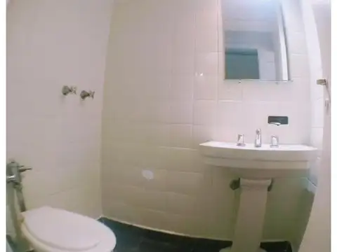 Depto Tipo Casa en Venta 70 años