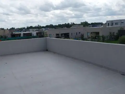 Casa 6 ambientes con 3 baños