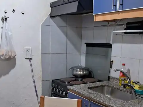 Depto Tipo Casa en Venta 60 años
